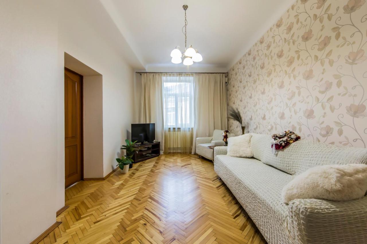 Затишна Квартира На Майдані Незалежності Kyiv Exterior photo